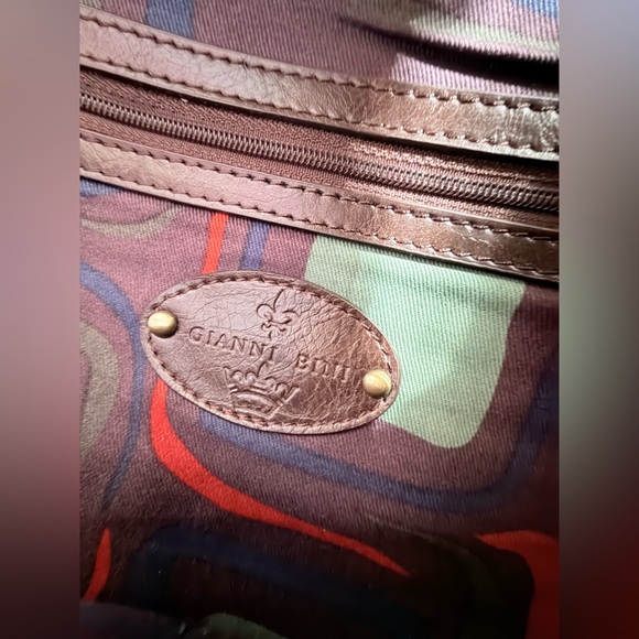 Gianni Bini Green Wristlet Clutch - Picture 4 of 6